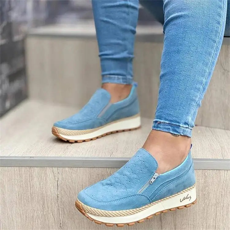 Ladies Solid Color Casual Round Toe Solid Color Soft Flat Canvas Shoes - Light Blue / 35