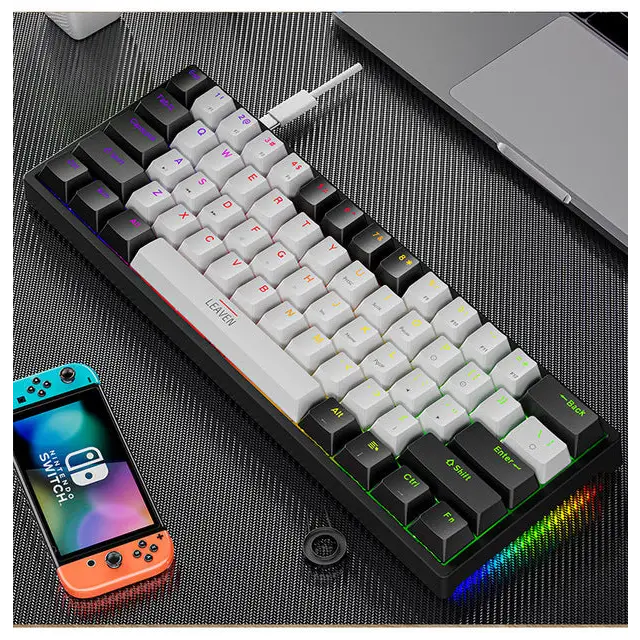 Plastic mechanical keyboard for games - Beyond Trends Hub
