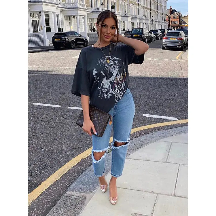 Women’s Jeans Are Thin and Have No Elasticity