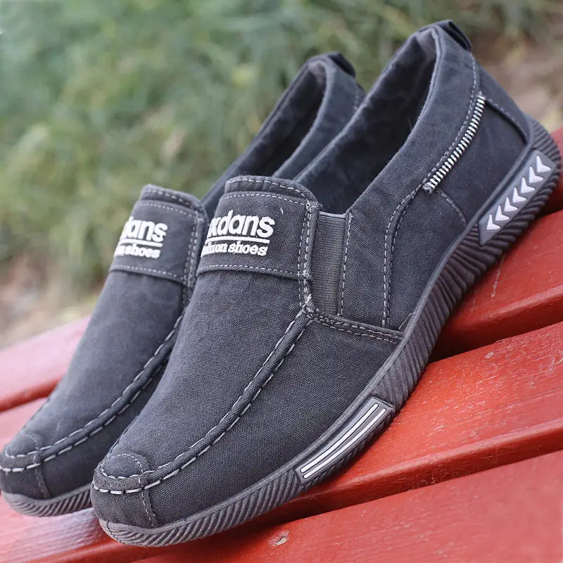 Canvas Shoes Men’s Low-top Casual Cloth Shoes