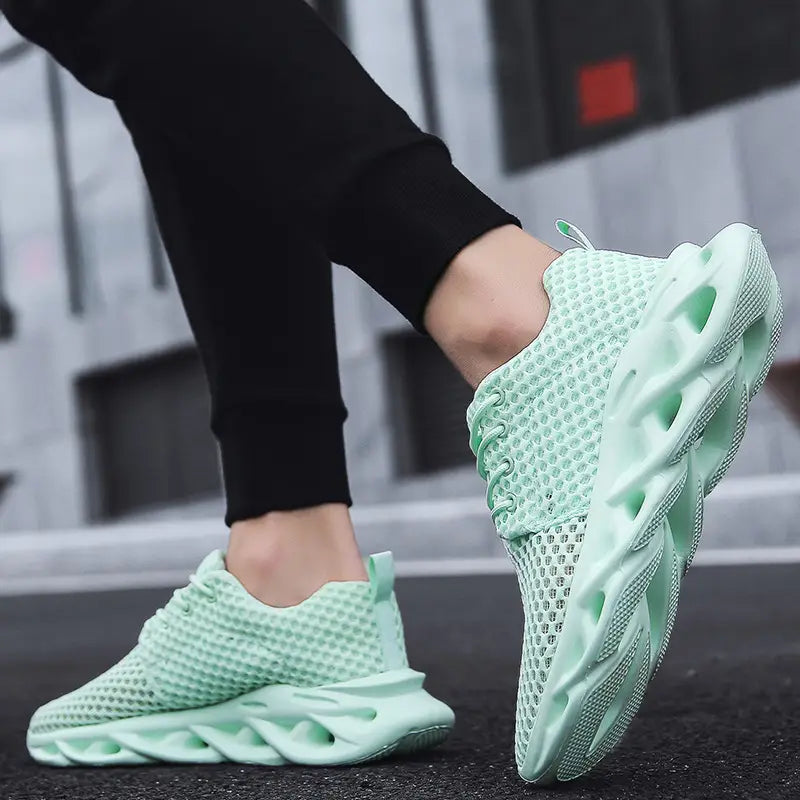 Men’S Outdoor Hollow Mesh Running Shoes