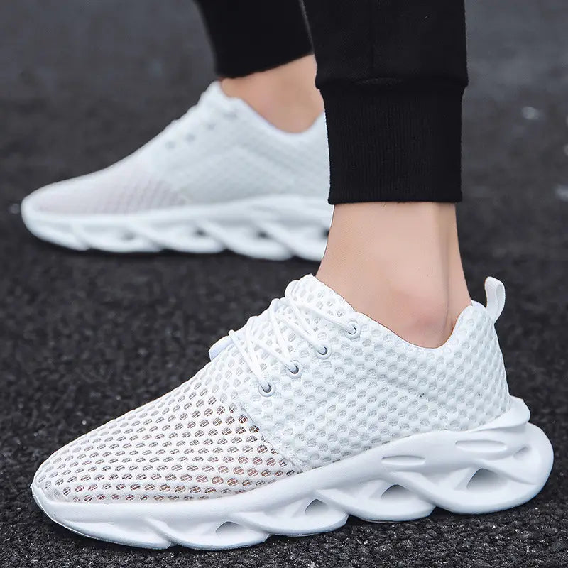 Men’S Outdoor Hollow Mesh Running Shoes