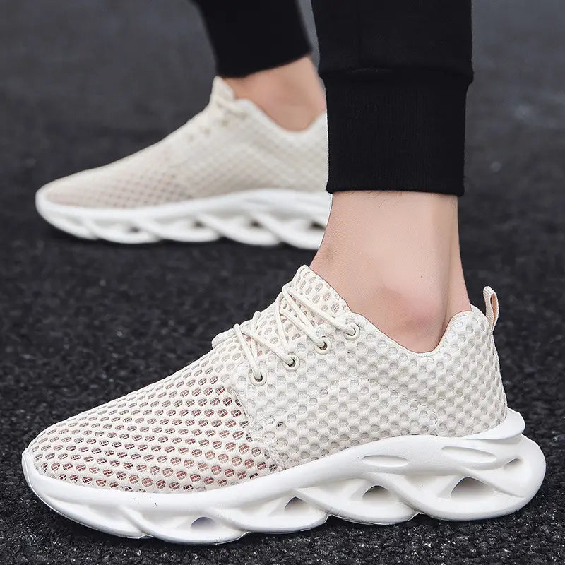 Men’S Outdoor Hollow Mesh Running Shoes
