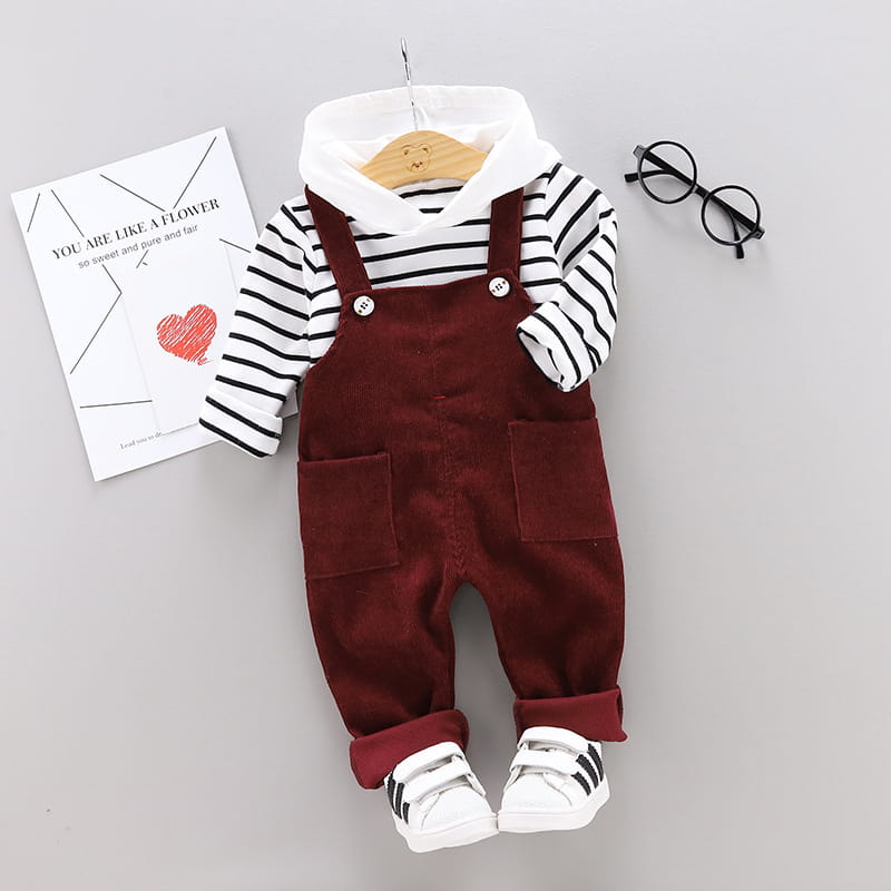 Middle And Small Children’s Suits
