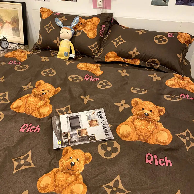 Brown teddy bear patterned bedding set for student dormitory single bed sheets.