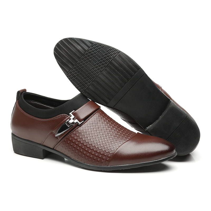 Single pointed shoes