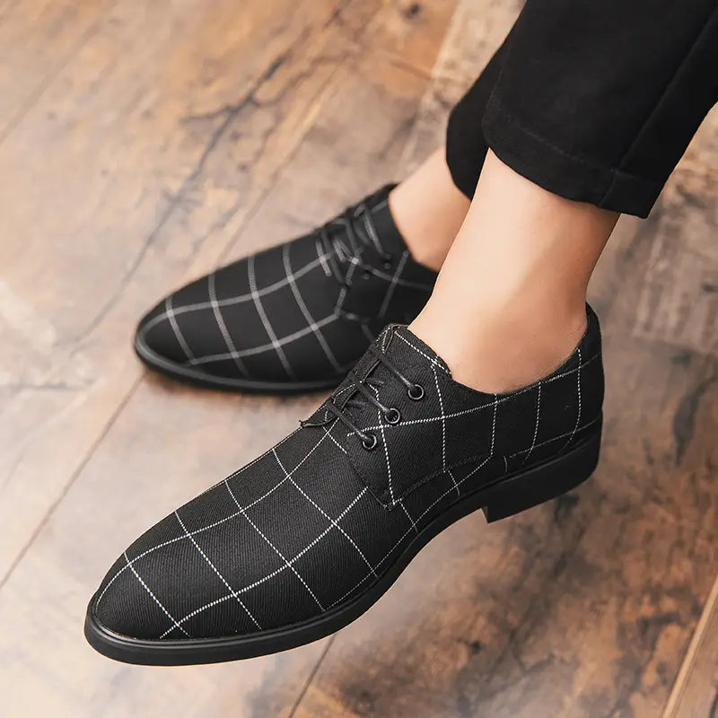 Breathable casual checked leather shoes
