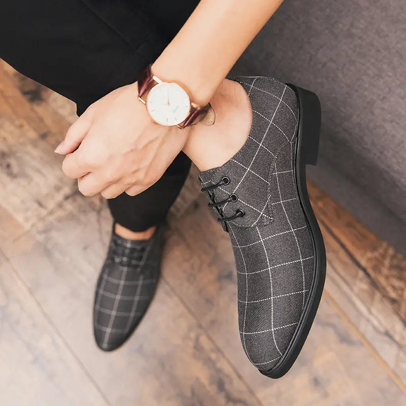 Breathable casual checked leather shoes