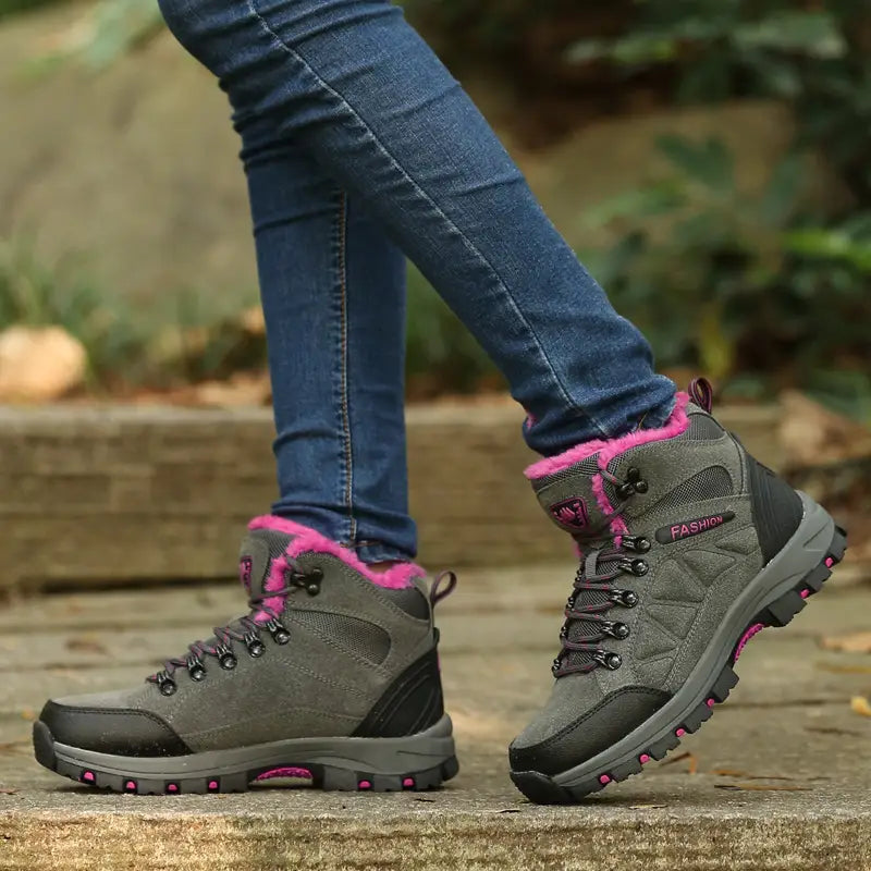 Hiking Shoes Hiking Outdoor Shoes High Top Sneakers Cowhide Fleece-lined Women’s Shoes