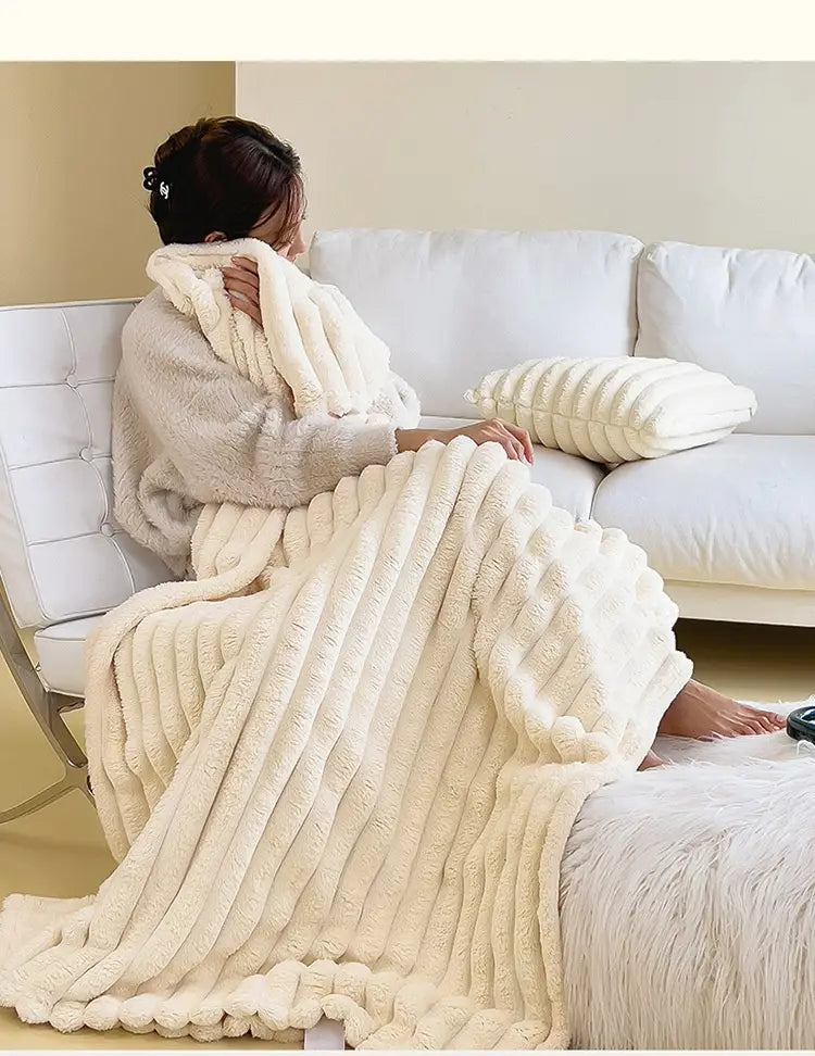 Soft Wind Bubble Velvet Blanket Warm Solid Rabbit Fur Blankets Double-sided Thickening Cover Throw Warm Fur Blanket