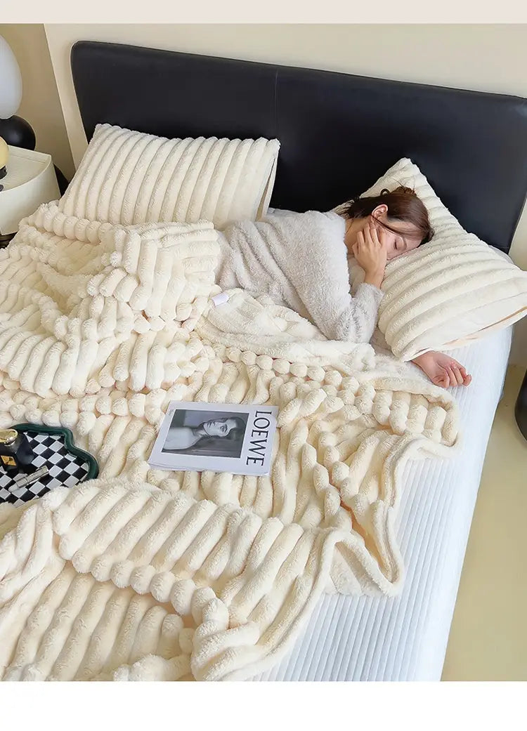 Soft Wind Bubble Velvet Blanket Warm Solid Rabbit Fur Blankets Double-sided Thickening Cover Throw Warm Fur Blanket