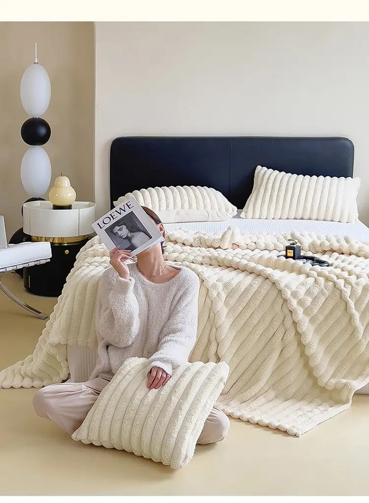 Soft Wind Bubble Velvet Blanket Warm Solid Rabbit Fur Blankets Double-sided Thickening Cover Throw Warm Fur Blanket