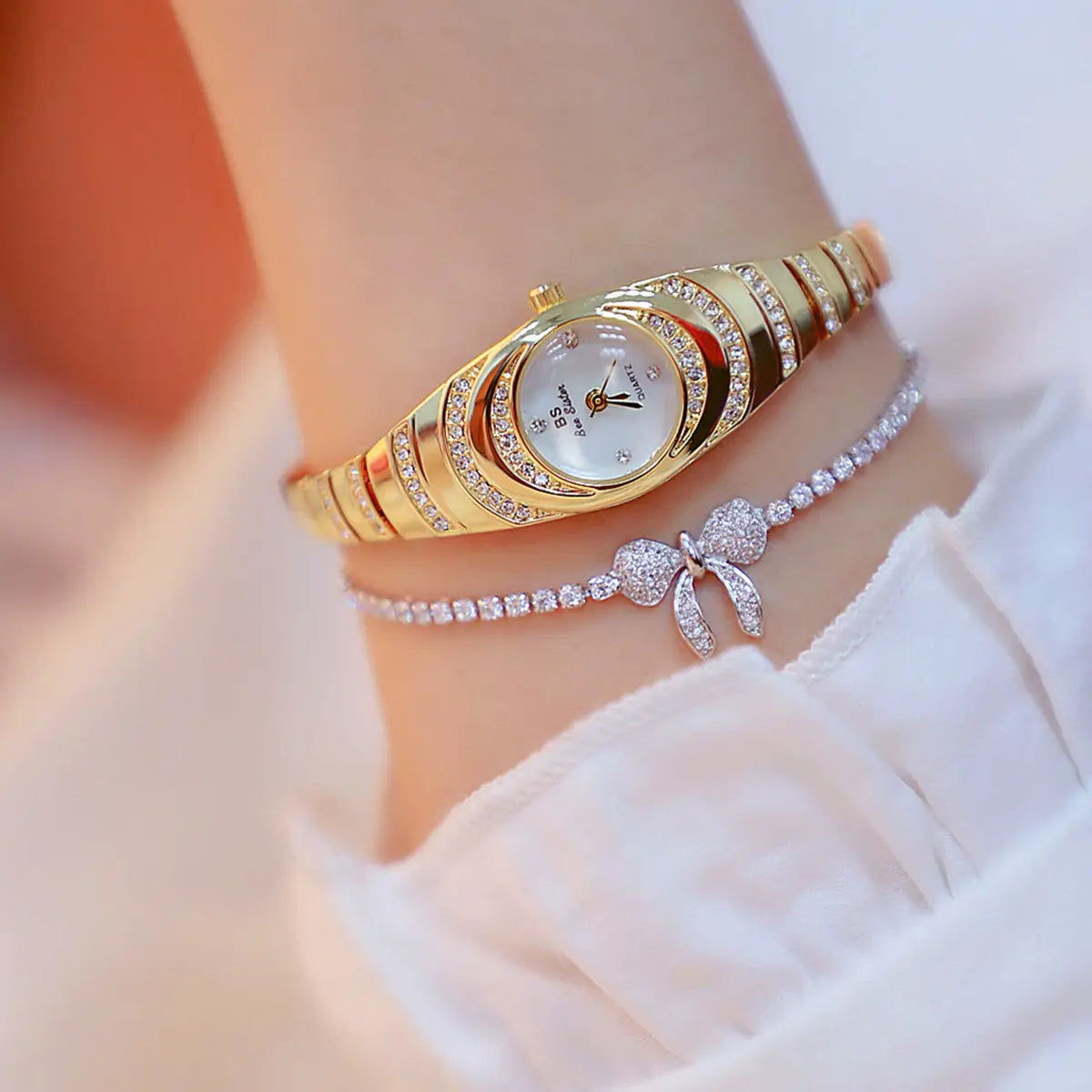 Ladies Gold Watch Diamond Wristwatch Female Fashion Bracelet Watches Women Full Diamond Watch