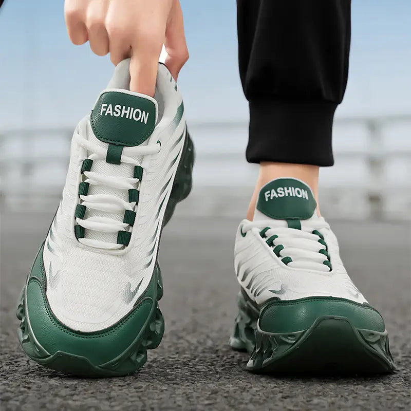 Men’s Lace-up Sneakers
