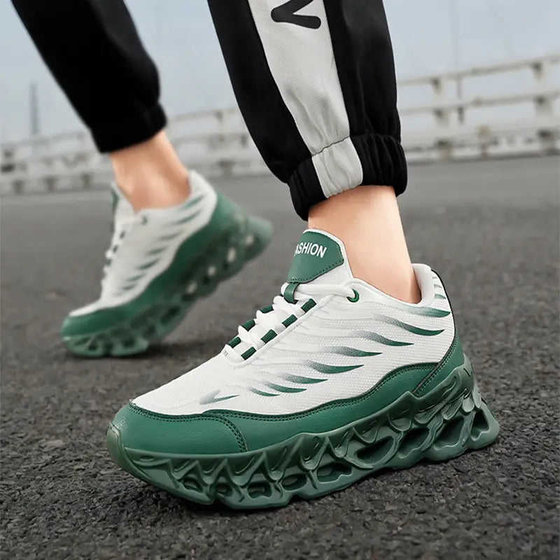 Men’s Lace-up Sneakers