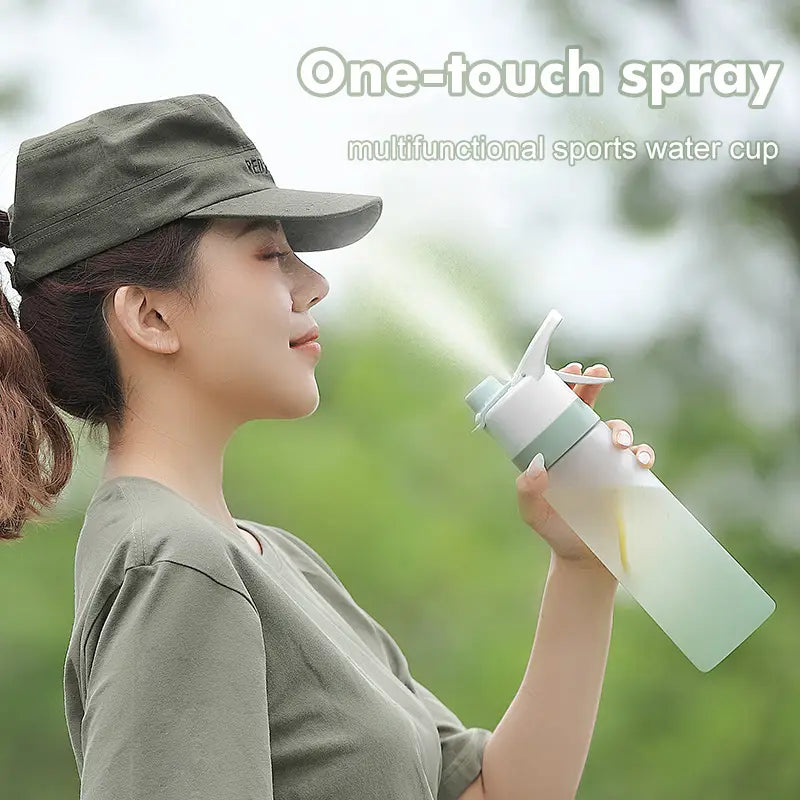 Spray Water Bottle For Girls Outdoor Sport Fitness Water Cup Large Capacity Spray Bottle Drinkware Travel Bottles
