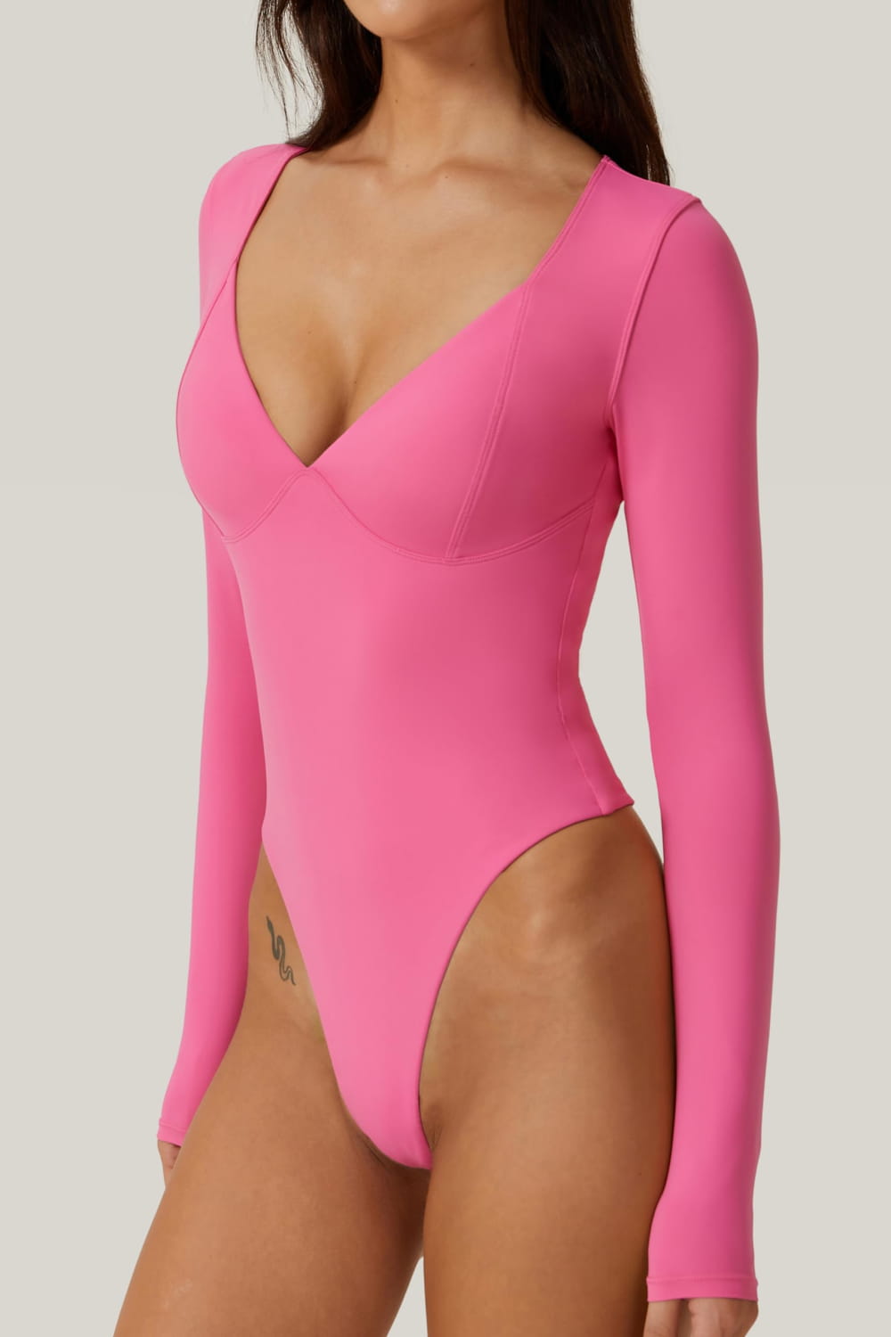 Women’s Short Sleeve Bodysuit V Neck Body Suits Seamed Cup Going Out Tops Shirt