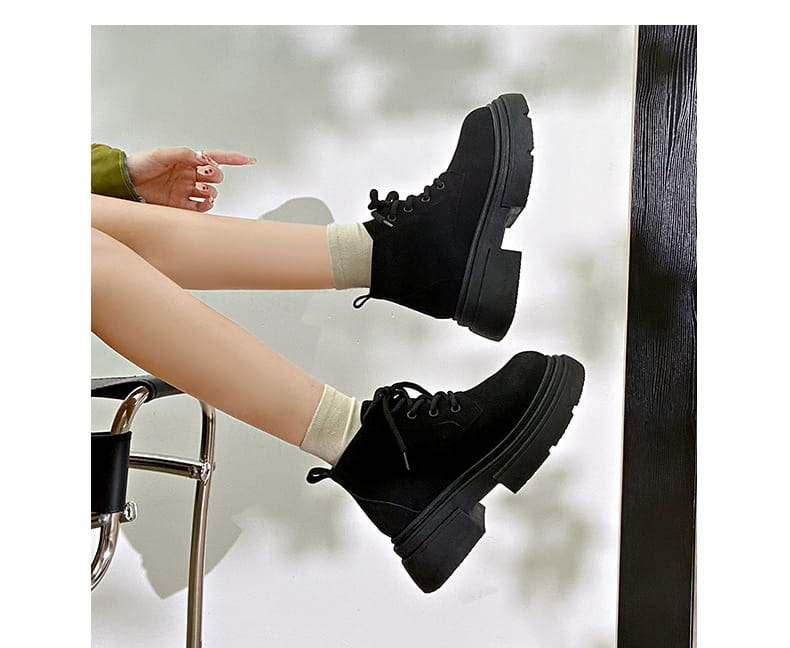 Women’s Thick-soled Lace-up Retro Matte Ankle Trendy Cool British Fan Boots
