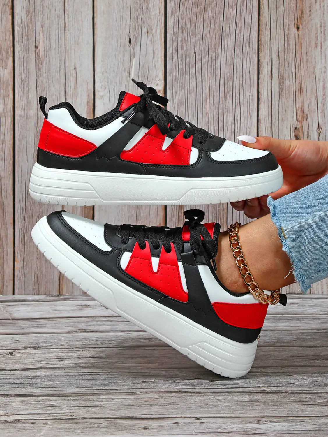 Ins European And American Fashion Platform Couple’s Soft Bottom Comfortable Board Shoes Can Be Tie Up