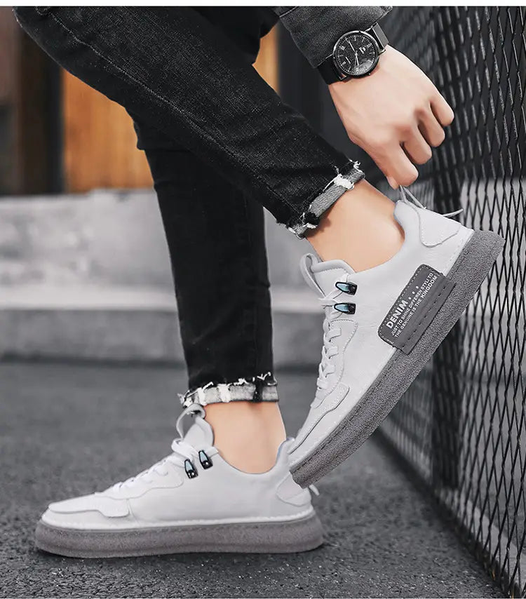 Leather Men’s Versatile Casual Sneakers