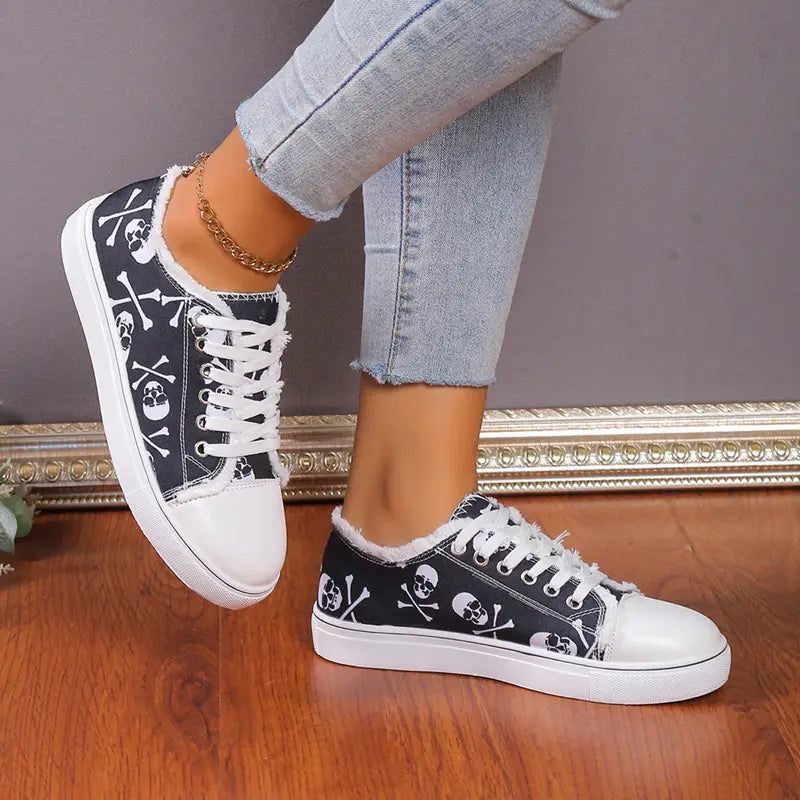 Versatile Flat Bottomed Student Lace Up Canvas Shoes