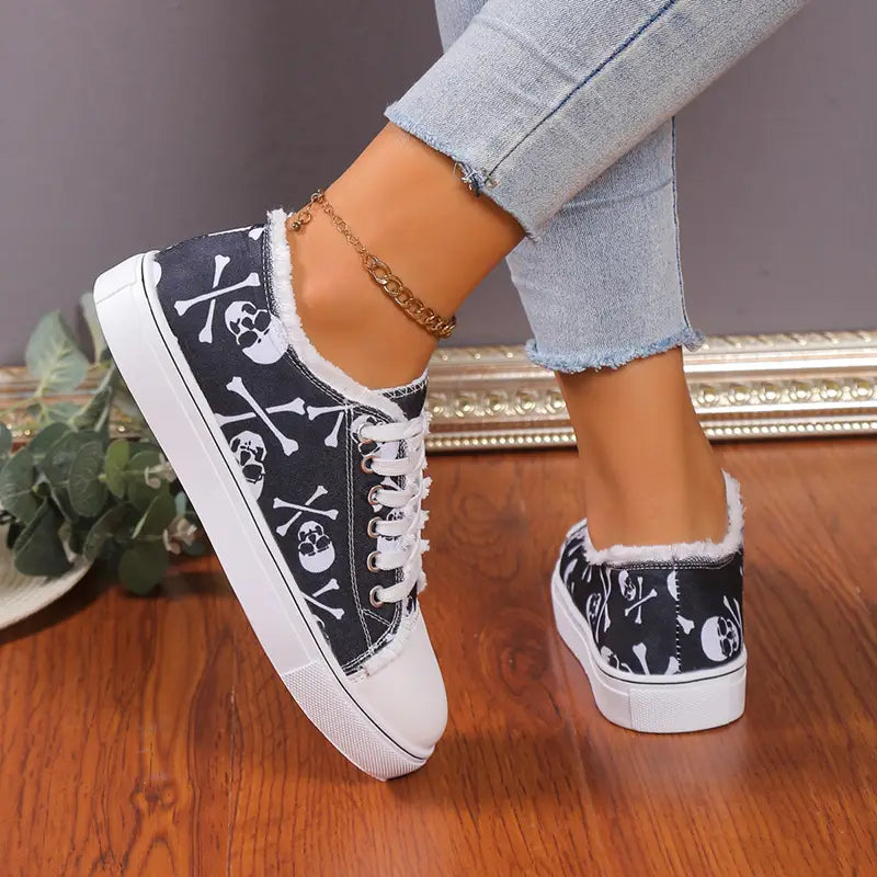 Versatile Flat Bottomed Student Lace Up Canvas Shoes