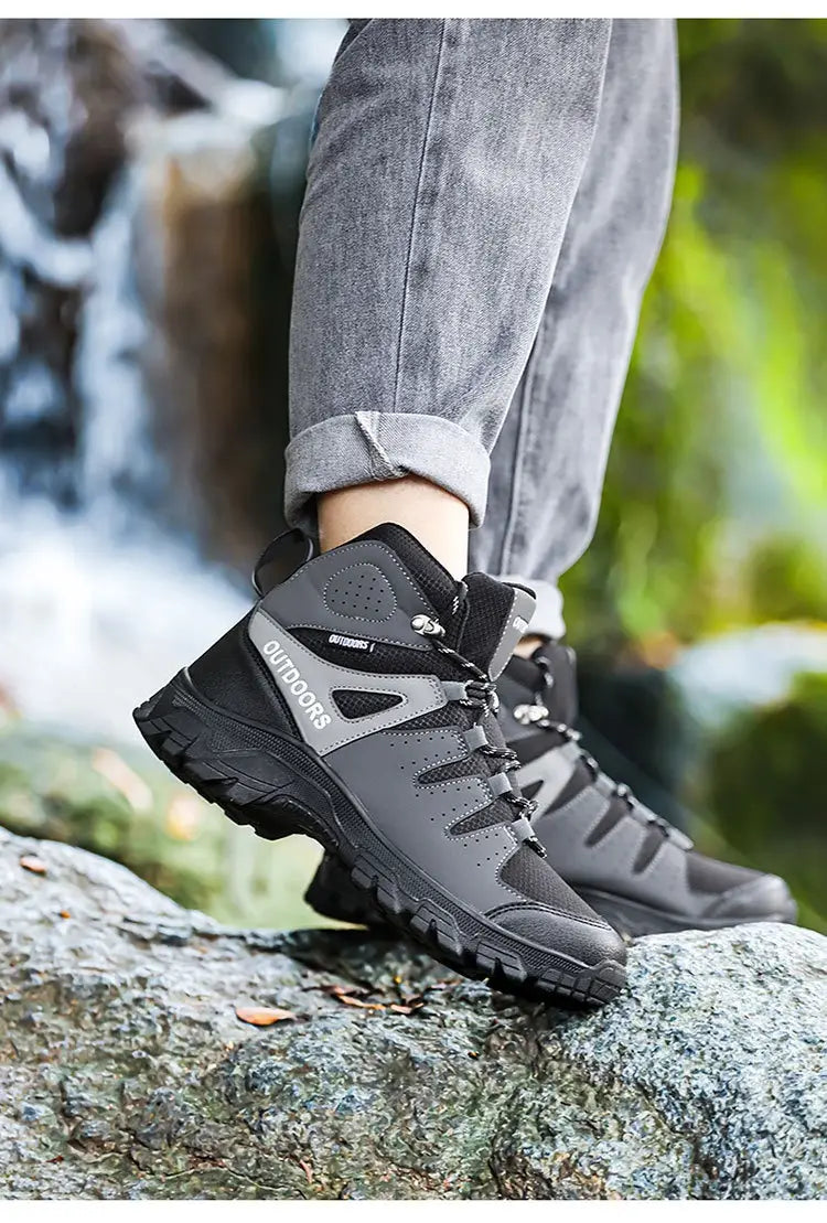 Men’s High-top Hiking Shoes Tourist Hiking Shoes Wear-resistant Non-slip