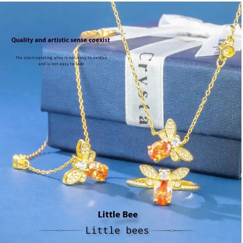 S925 Sterling Silver Bee Necklace Women’s Design Fashion