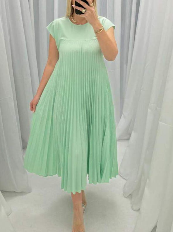 Short Sleeve Pleated Long Dress Summer Round Neck Dress Women’s Clothing