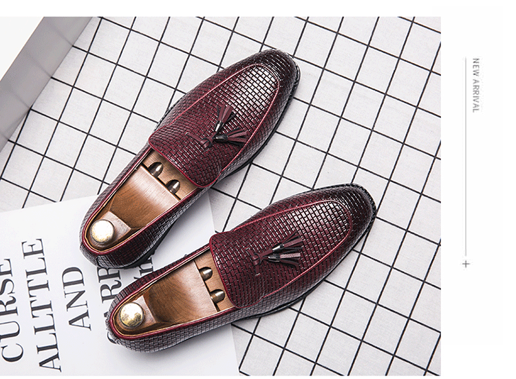Pointed Men’s Slip On Leather Shoes
