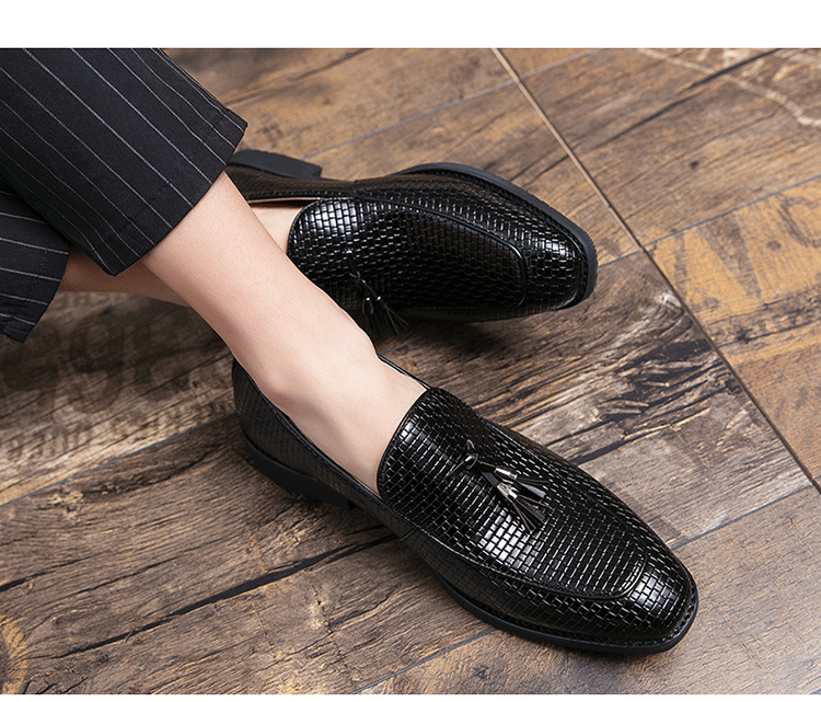 Pointed Men’s Slip On Leather Shoes