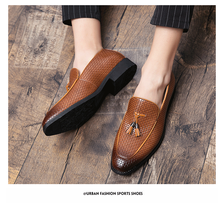 Pointed Men’s Slip On Leather Shoes