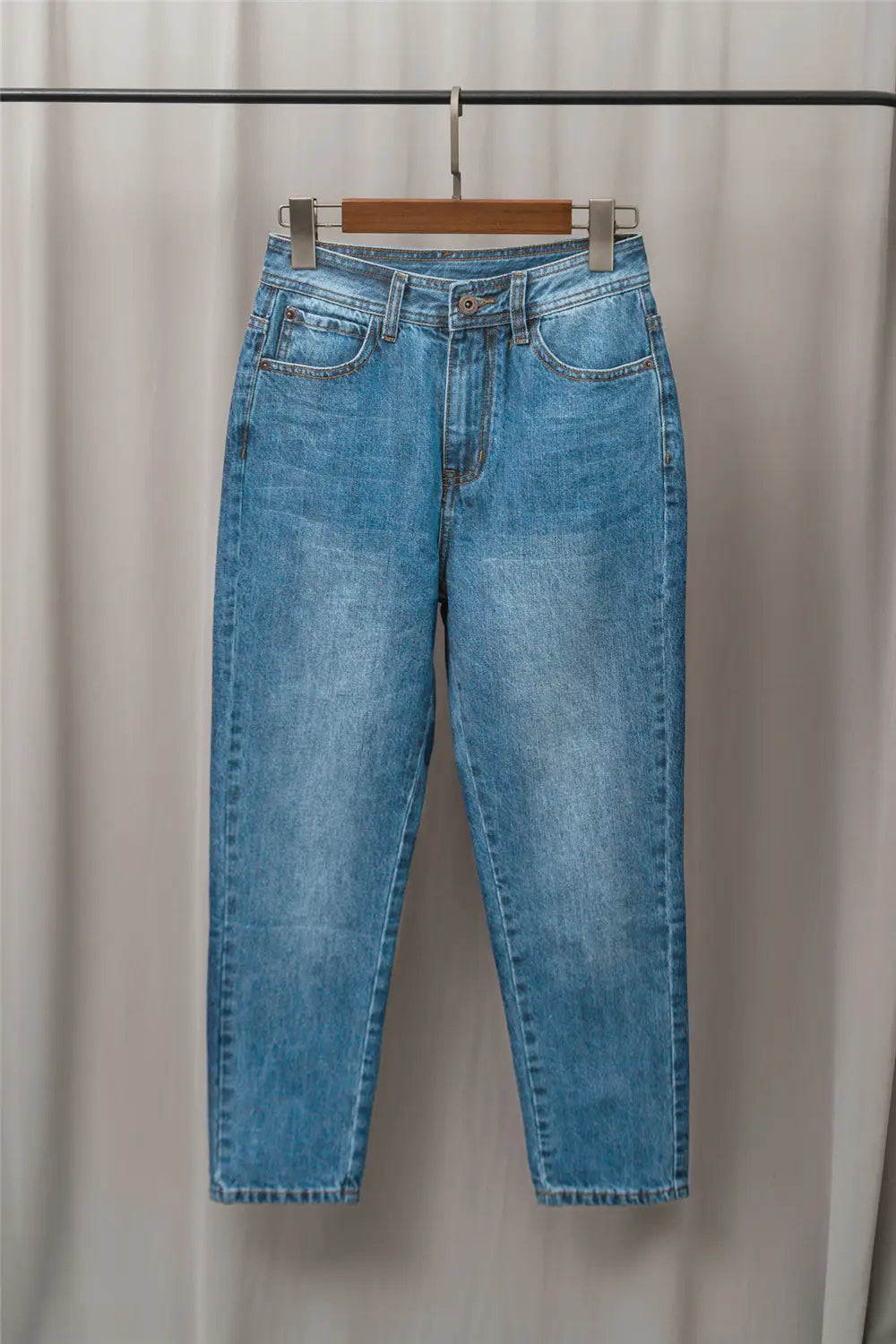 Women’s Retro And Fashion All-matching Slim Blue Straight Hip Raise Slim Fit Jeans