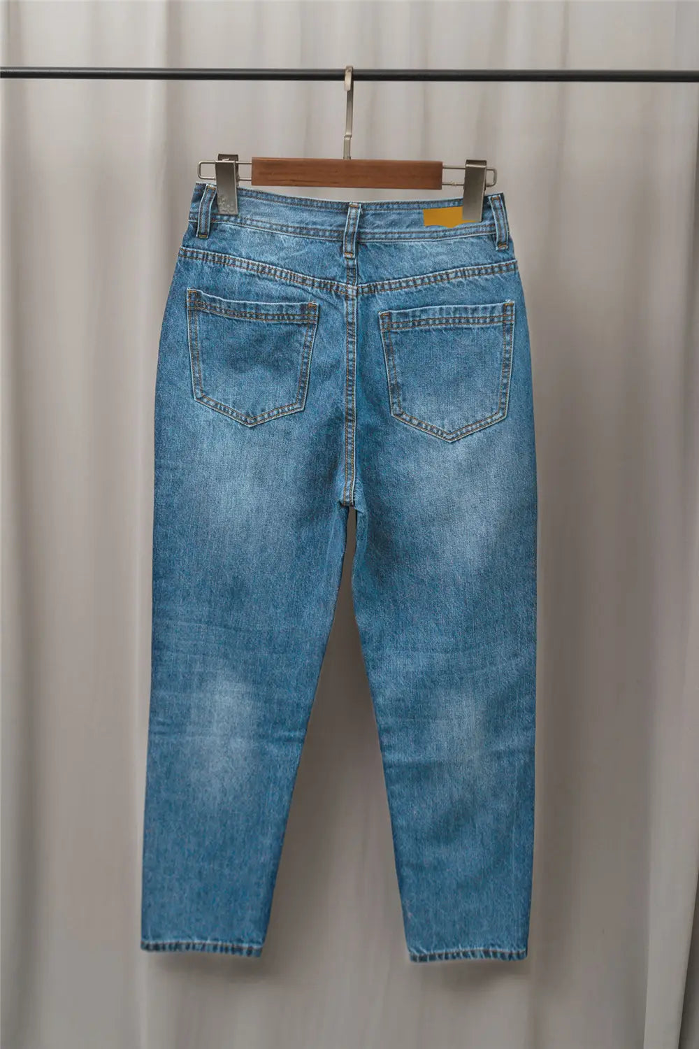 Women’s Retro And Fashion All-matching Slim Blue Straight Hip Raise Slim Fit Jeans
