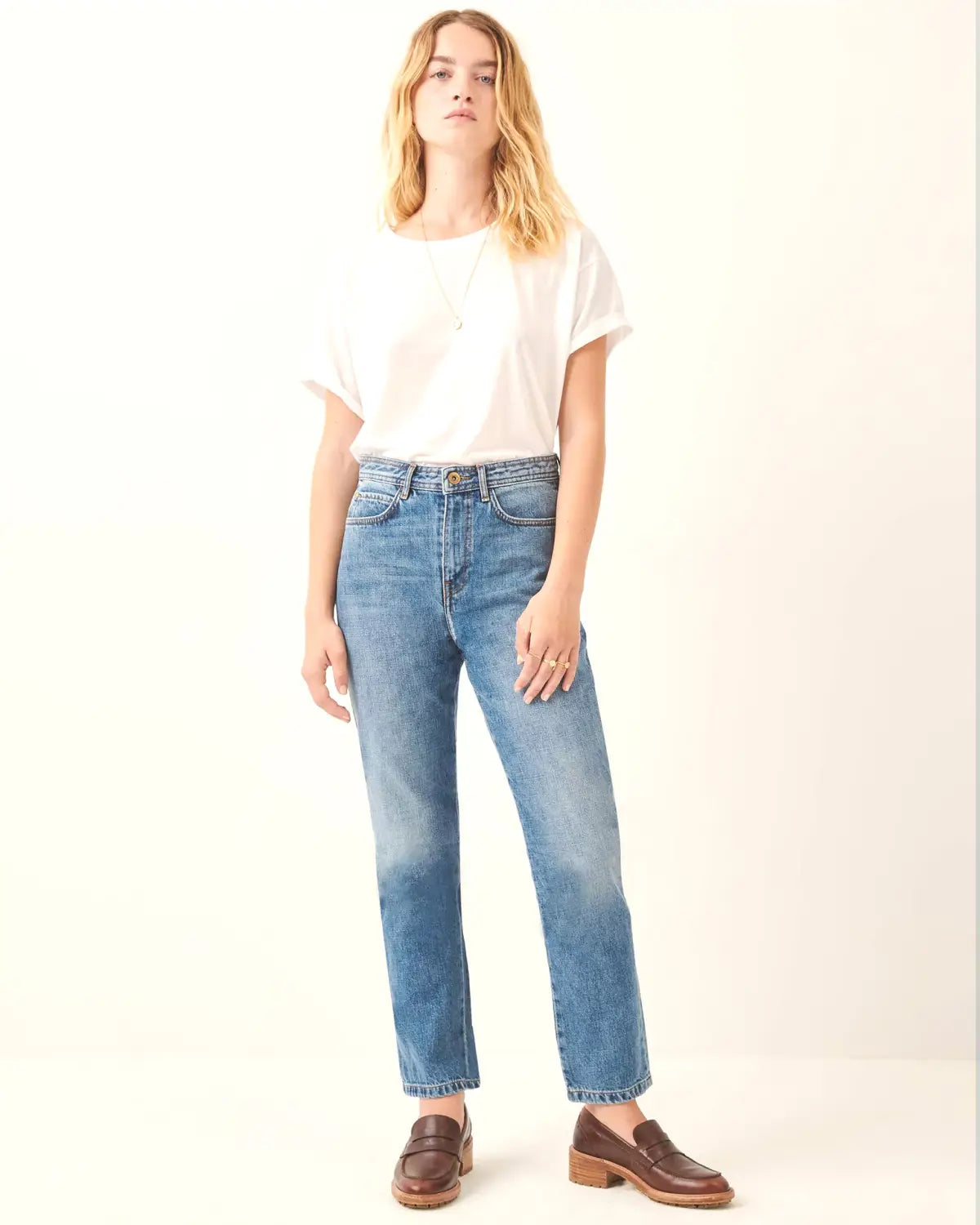 Women’s Retro And Fashion All-matching Slim Blue Straight Hip Raise Slim Fit Jeans