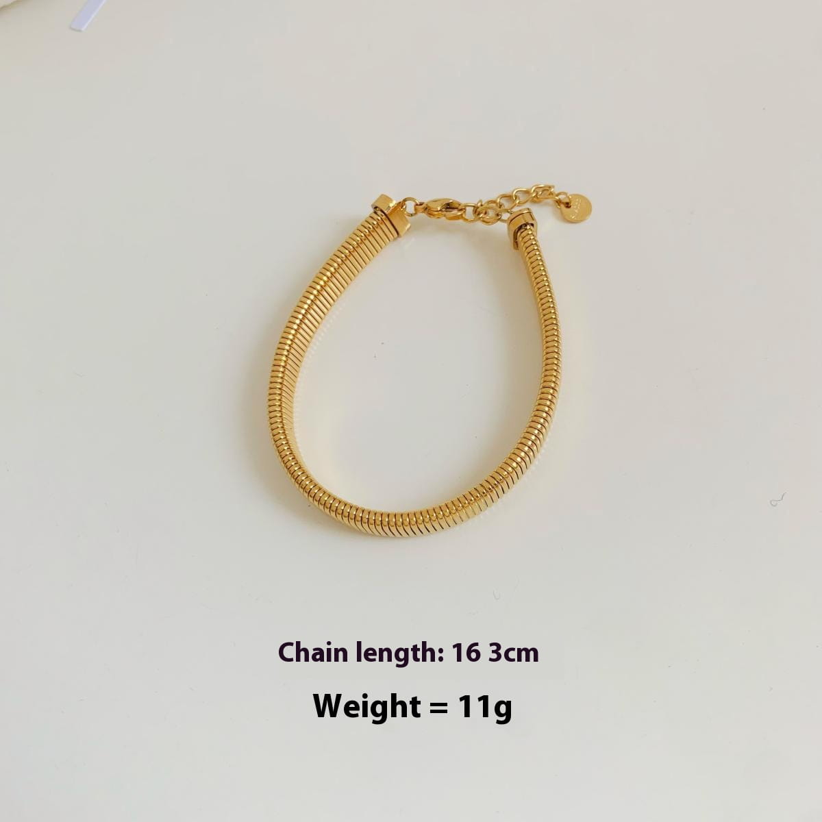 Gold-toned snake chain bracelet in Retro Set Silver Crystal Heart Shaped Women’s Jewelry.