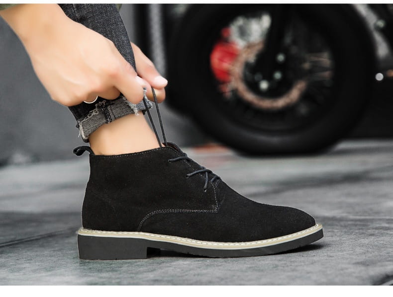Inner Elevator Shoes Mid-top Men’s Boots Cowhide Suede Martin