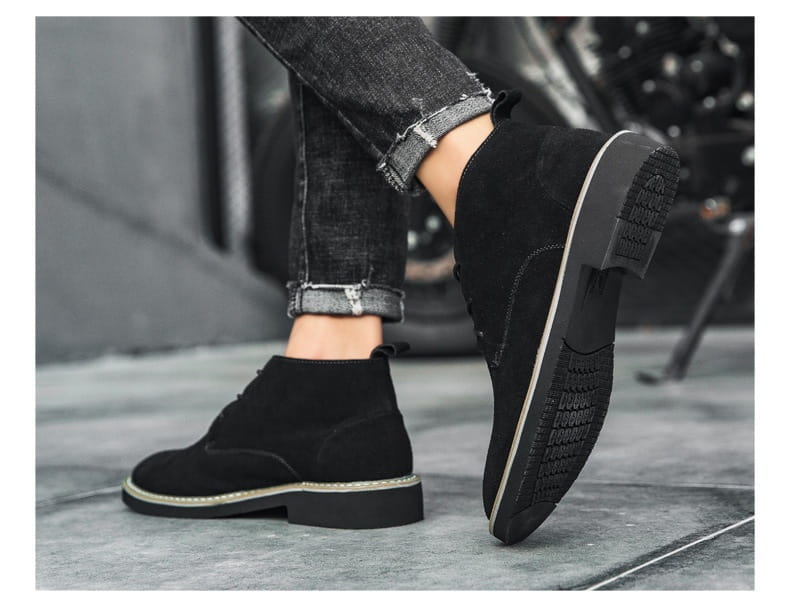 Inner Elevator Shoes Mid-top Men’s Boots Cowhide Suede Martin