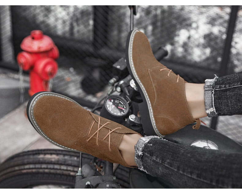 Inner Elevator Shoes Mid-top Men’s Boots Cowhide Suede Martin
