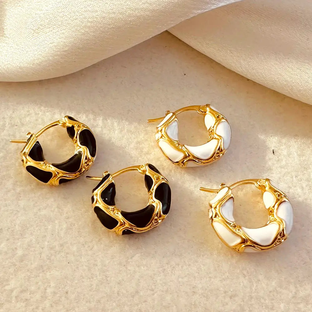Fashion Jewelry New Trendy Enamel Color Metal Texture Small Hoop Earrings For Women Gold Plated Statement Ear Buckle