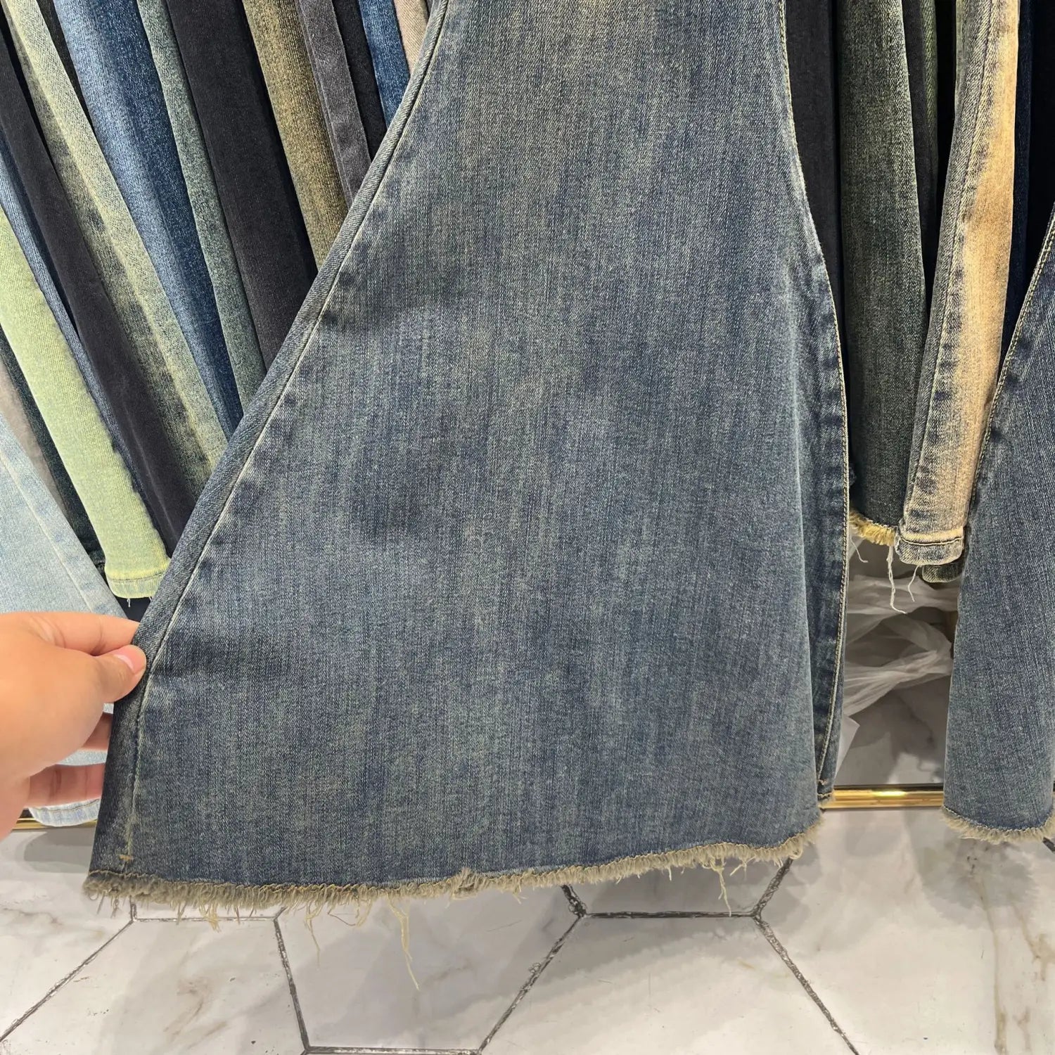 Women’s Retro Tattered Jeans Flared Mop Jeans