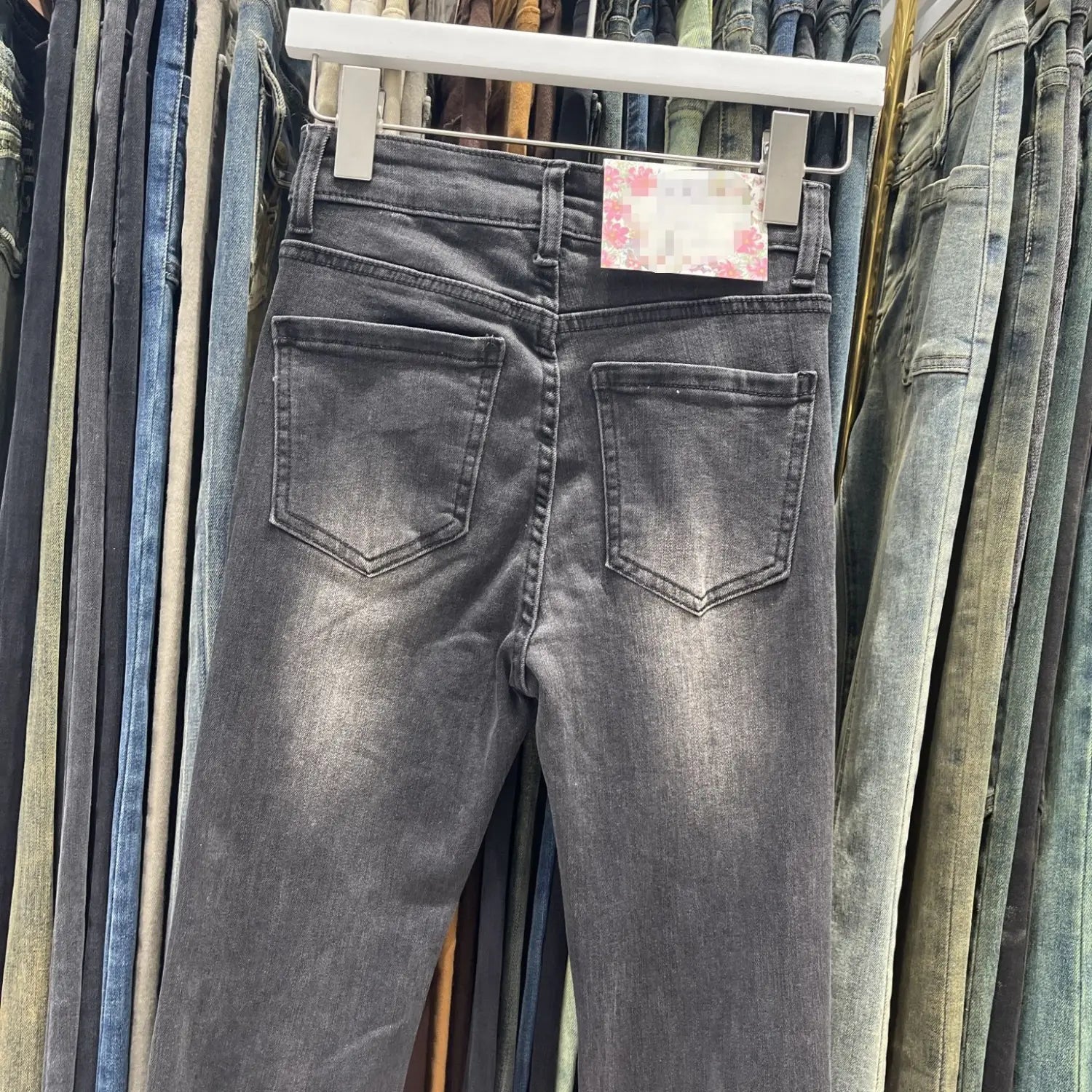 Women’s Retro Tattered Jeans Flared Mop Jeans