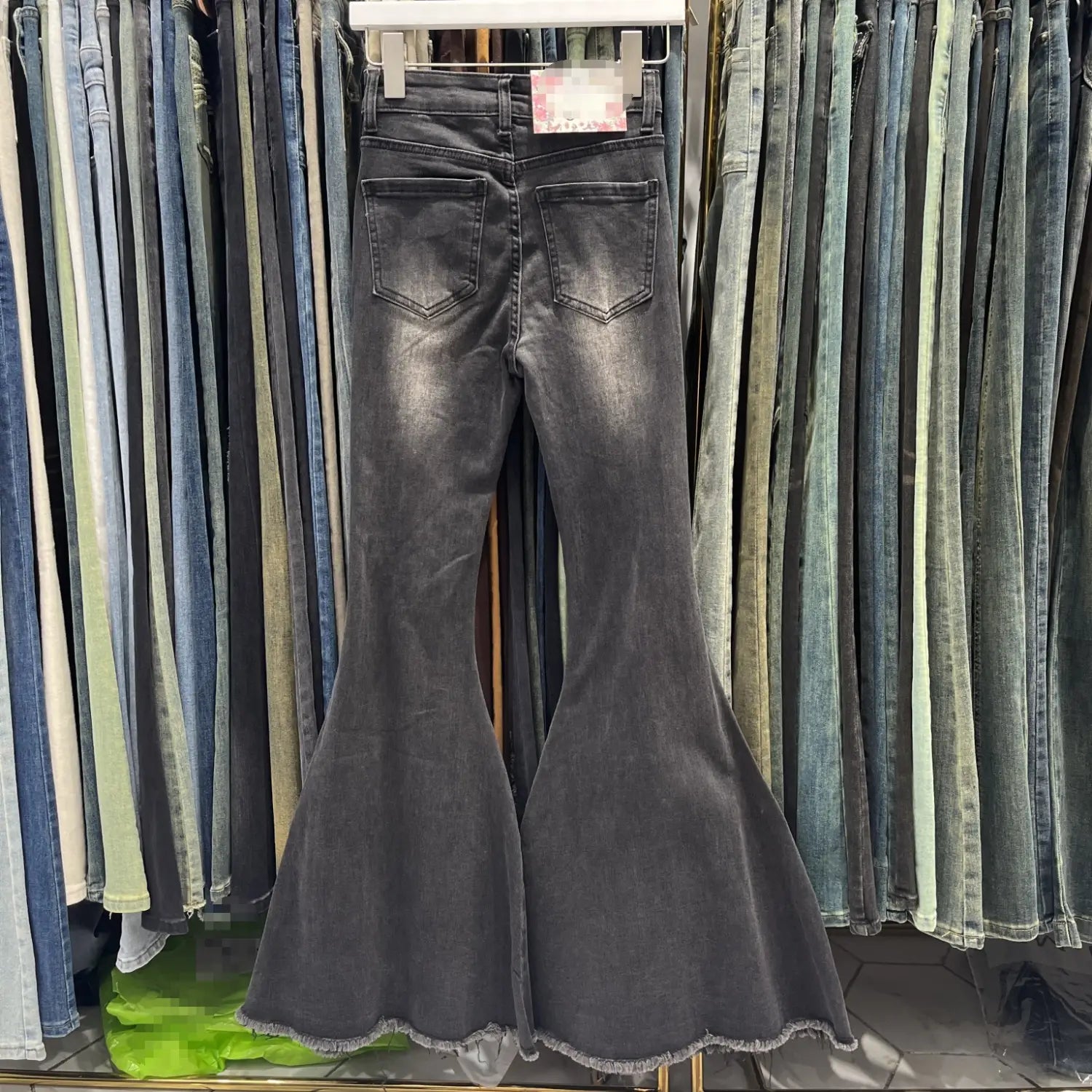 Women’s Retro Tattered Jeans Flared Mop Jeans