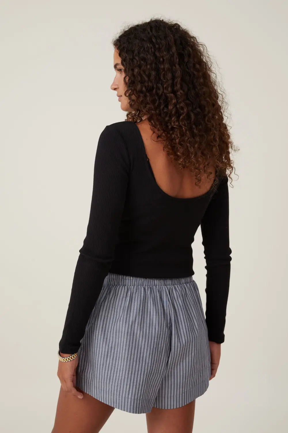 Loose Outer Wear Elastic Waist Casual Shorts For Women