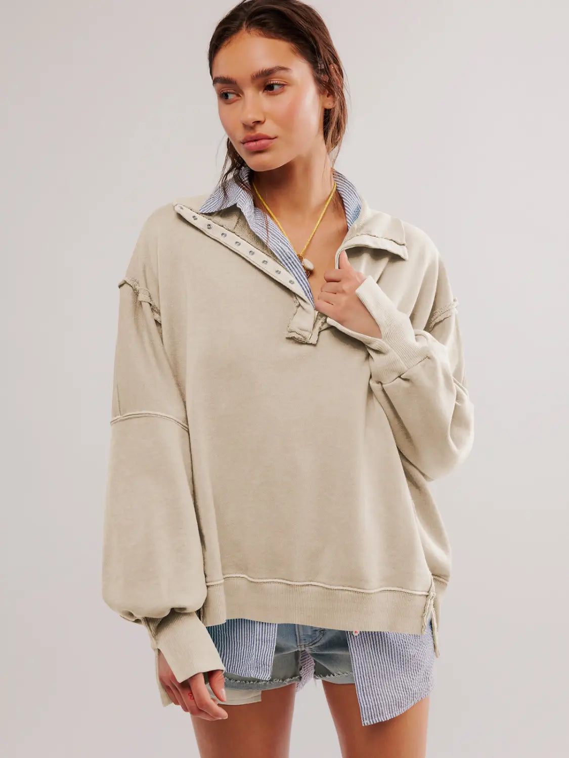 Women’s Lantern Sleeve Decorative Moulding Split Lapel Sweater