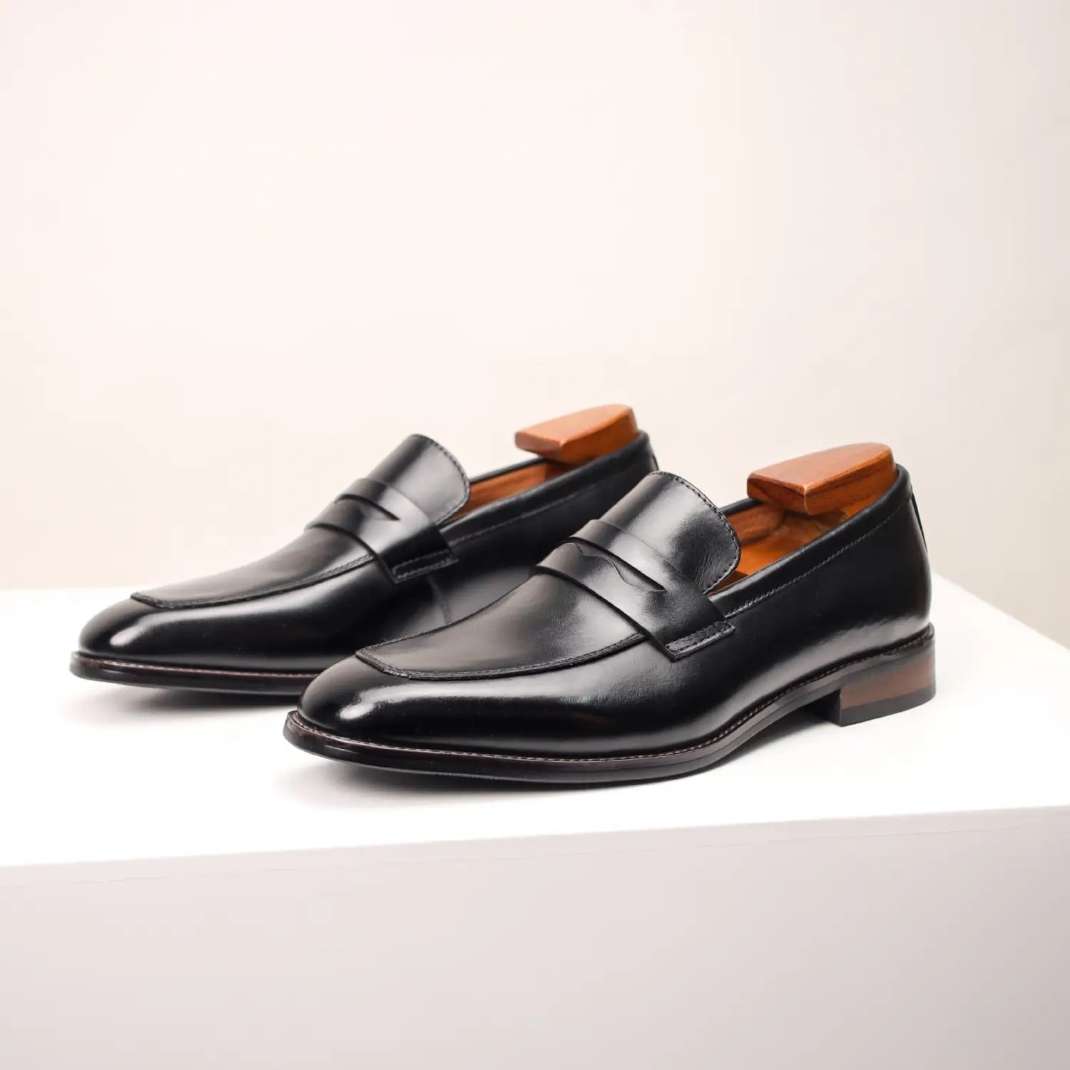 Men’s Leather Shoes Business First Layer Cowhide Lazy