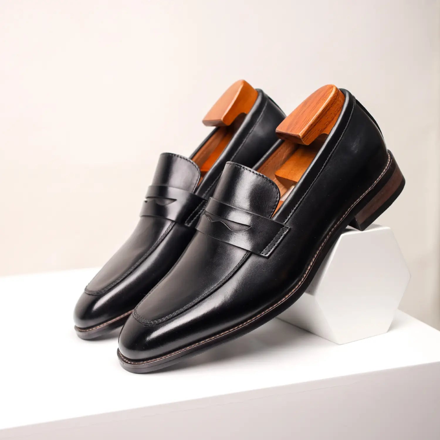 Men’s Leather Shoes Business First Layer Cowhide Lazy
