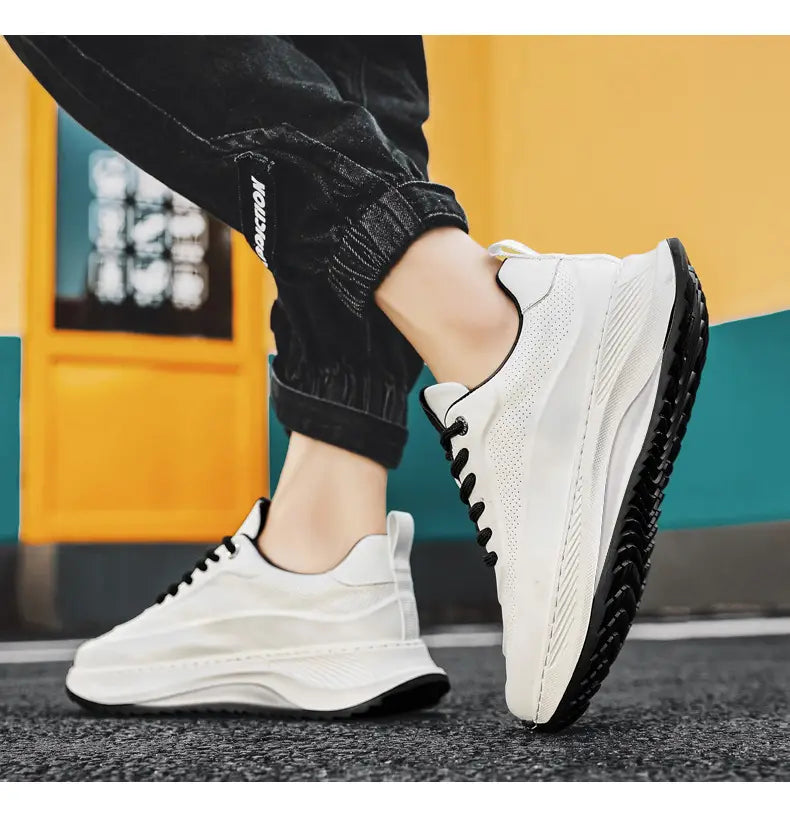 Men’s Thick-soled Sports Shoes Casual Breathable Sneakers Lace-up Dad Shoes Boy