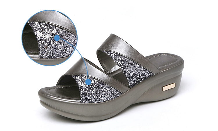 Fish Mouth Sequined Slippers