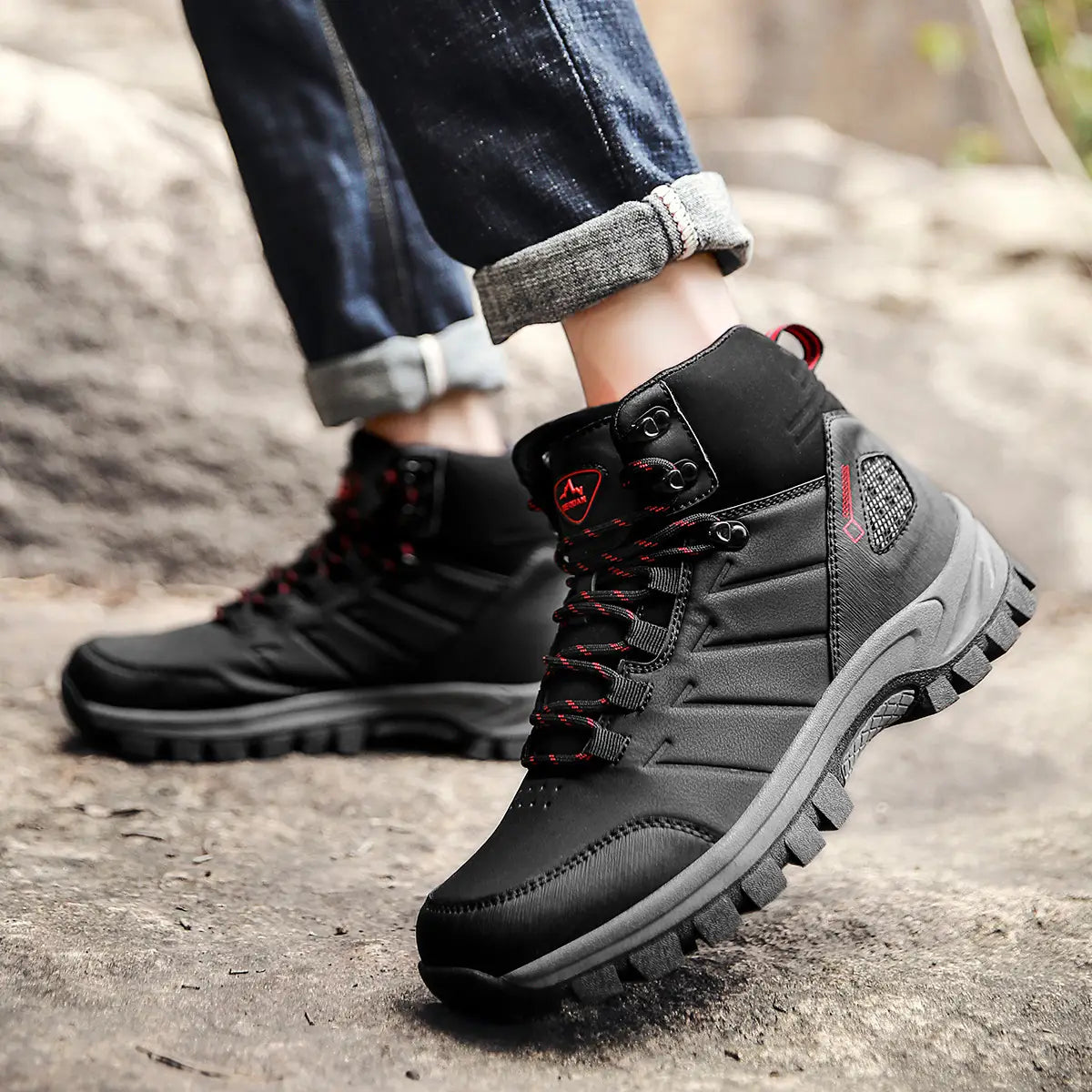 High-top Hiking Shoes